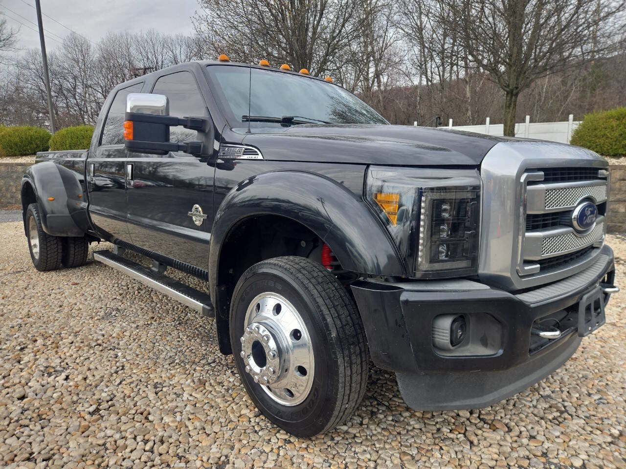 Used 2015 Ford F450 Platinum w/ Platinum Package AWD/4WD image 30