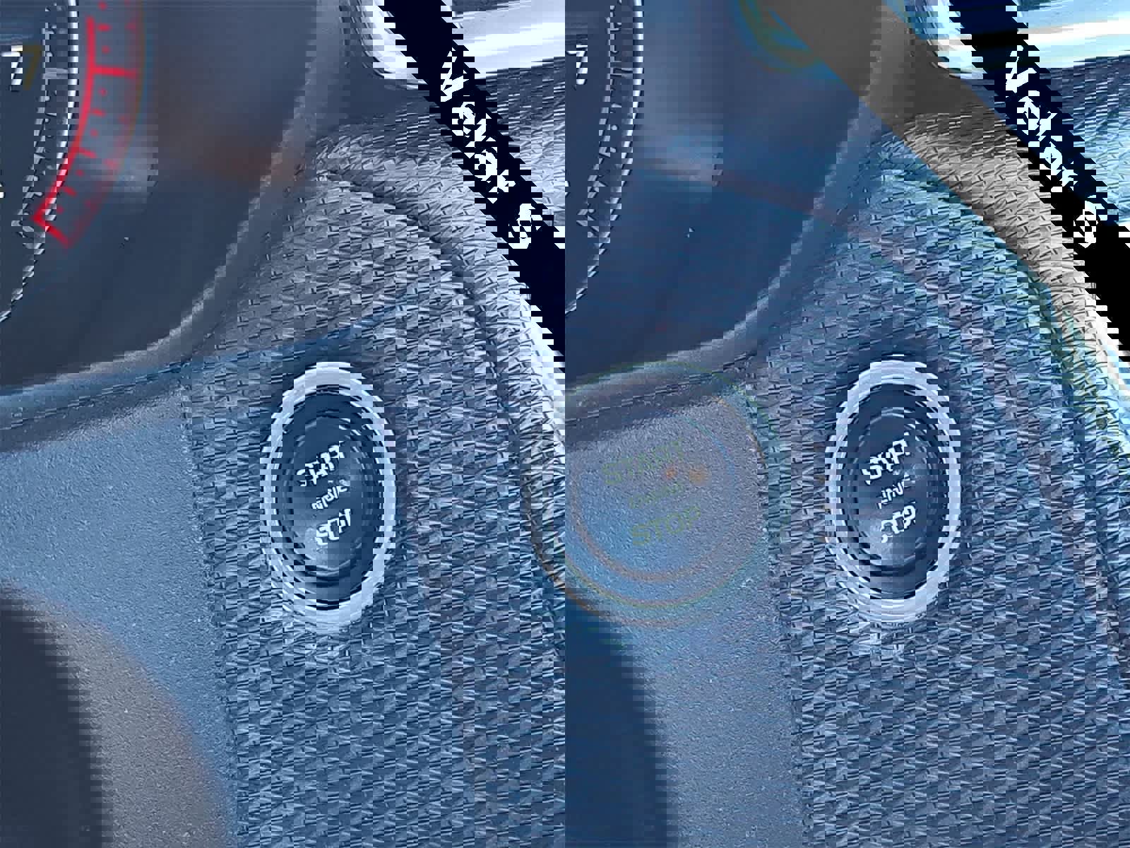 Used 2020 Land Rover Range Rover Velar S image 24