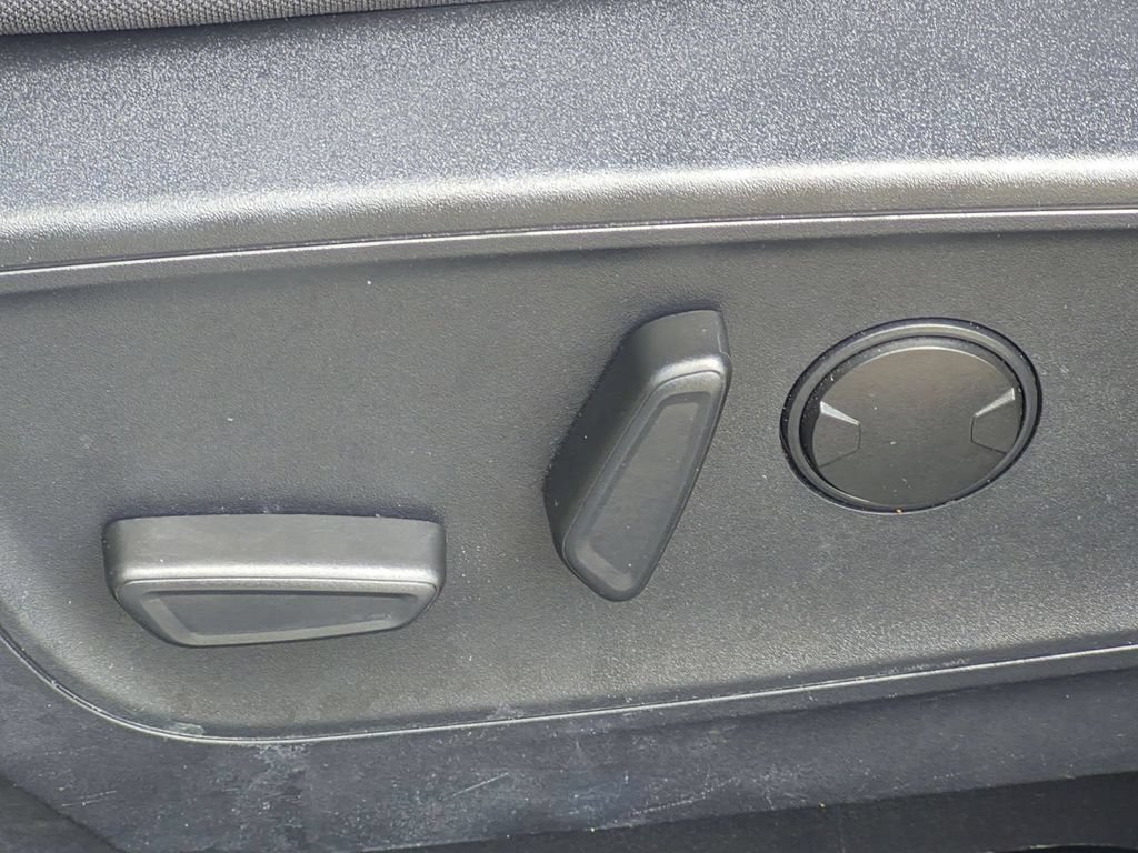 Used 2024 Ford Escape ST-Line FWD image 14