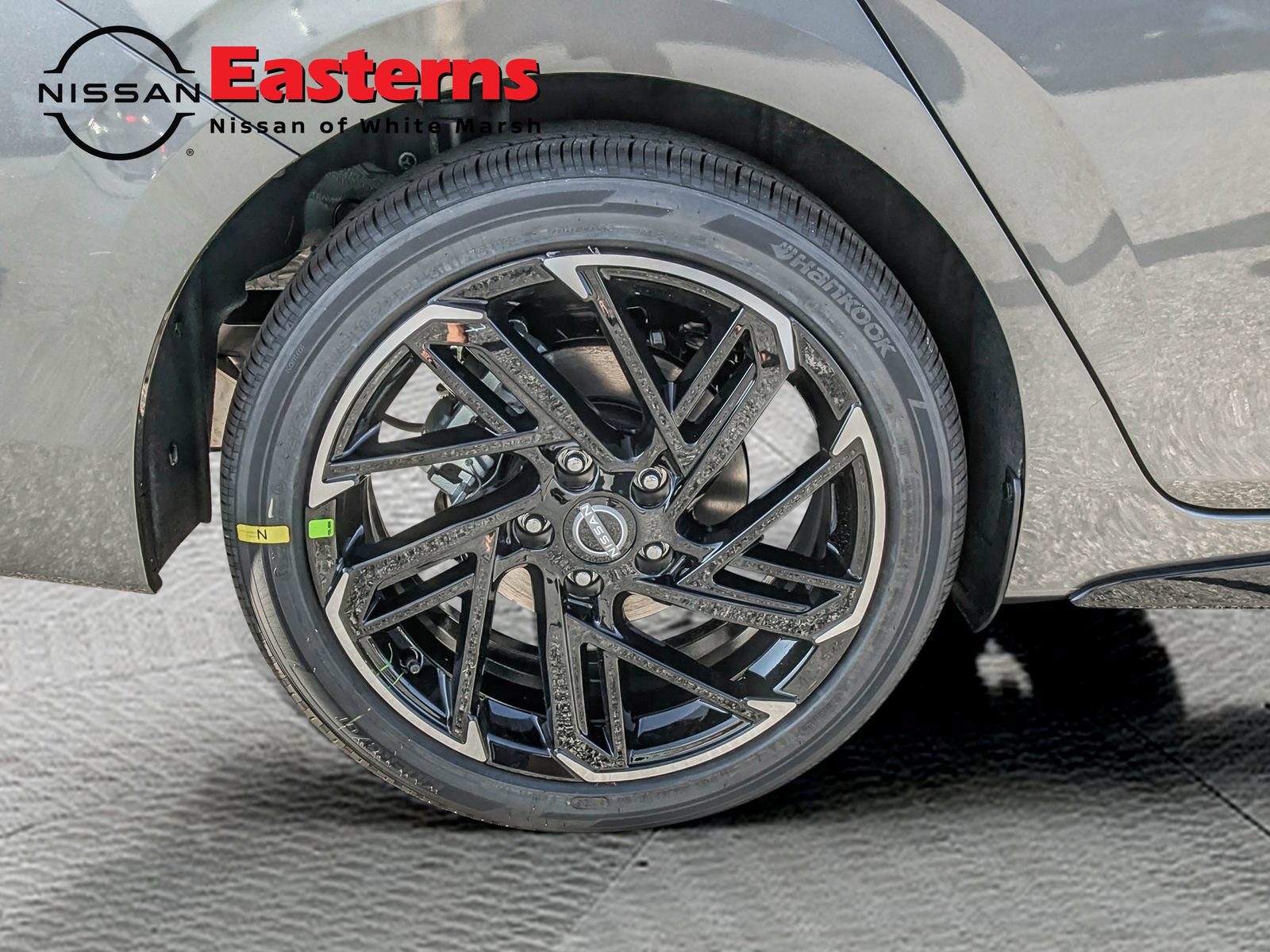 New 2026 Nissan Sentra SR w/ SR Premium Package FWD image 25