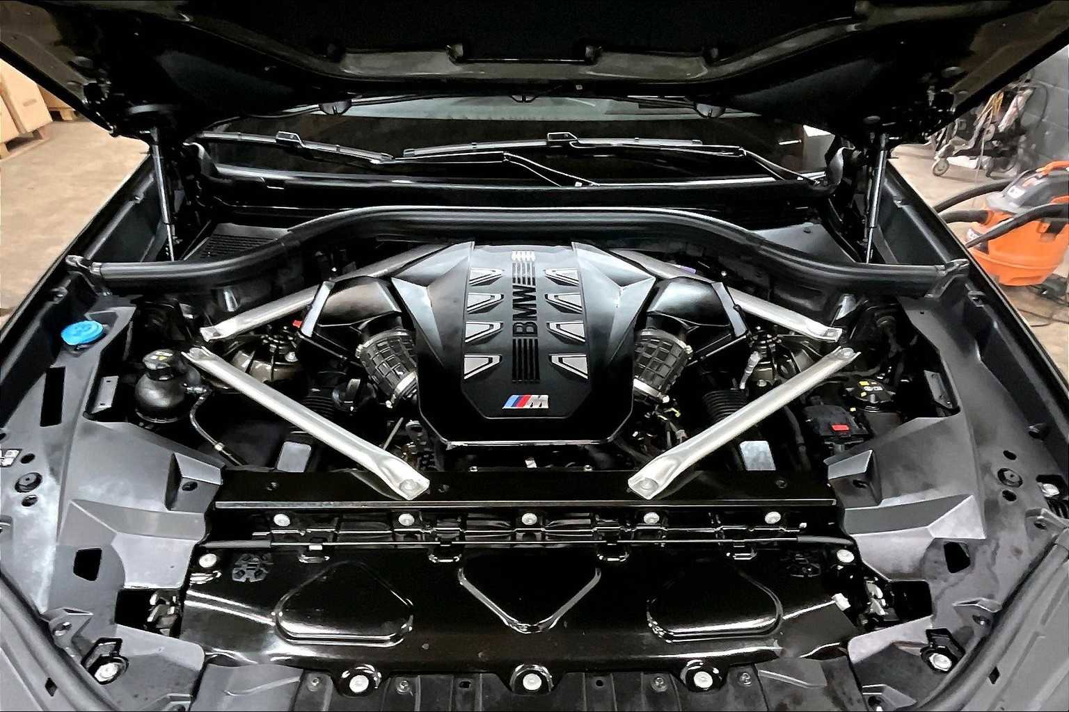 Used 2025 BMW X6 M60i image 13