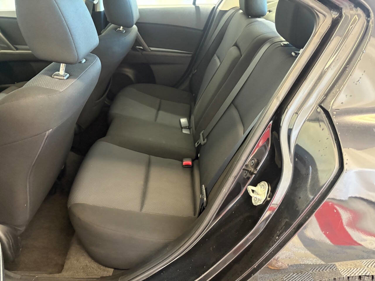 Used 2010 MAZDA MAZDA3 i Touring FWD image 20