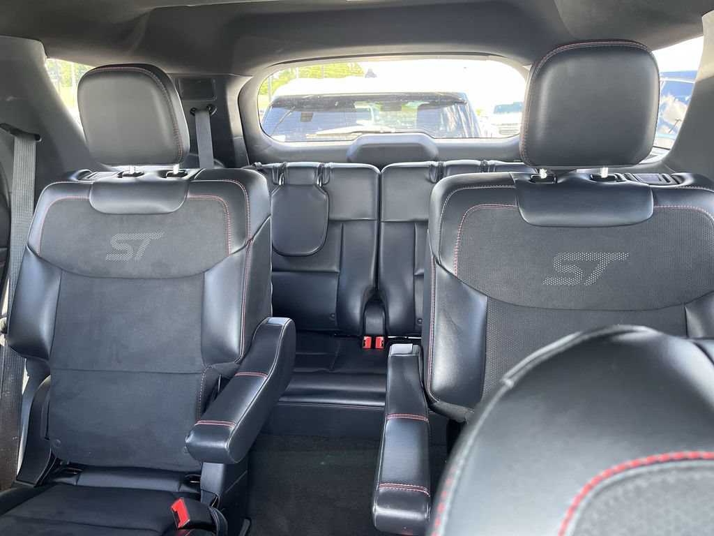 Used 2025 Ford Explorer ST AWD/4WD image 23