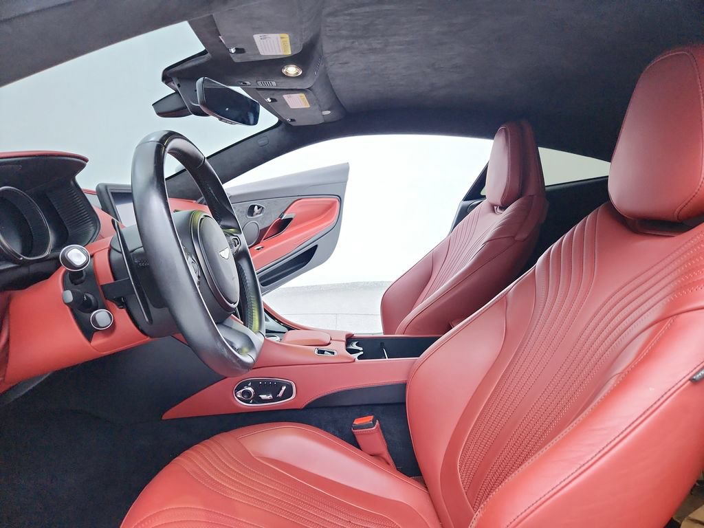 Used 2018 Aston Martin DB11 Coupe RWD image 21