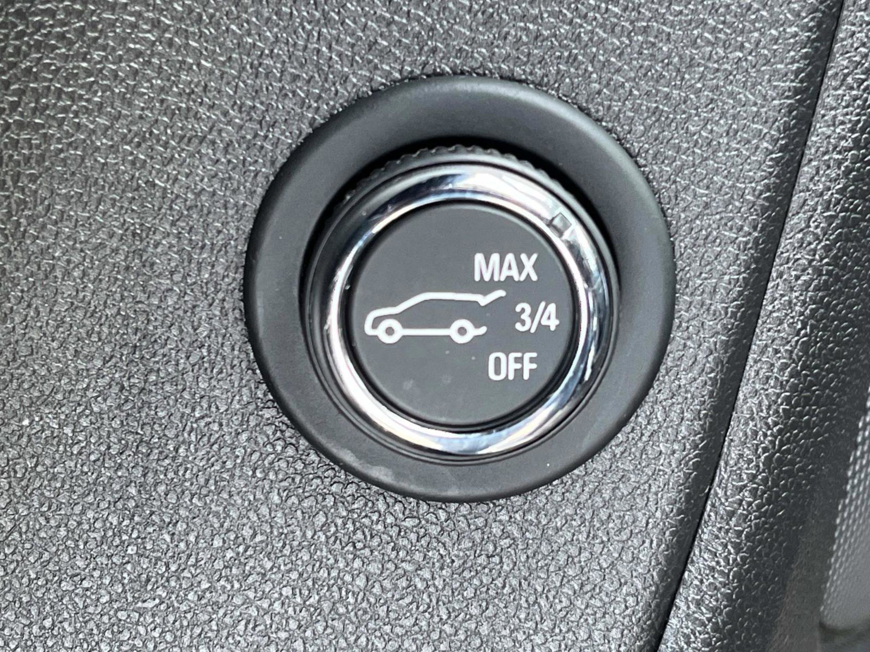 Used 2021 Chevrolet Blazer LT image 28