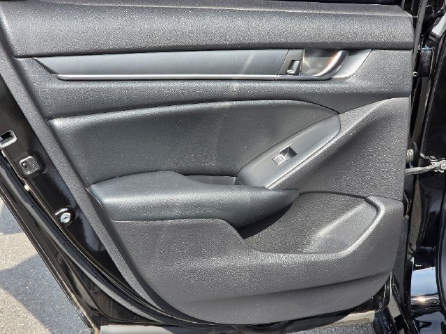 Used 2022 Honda Accord LX image 23