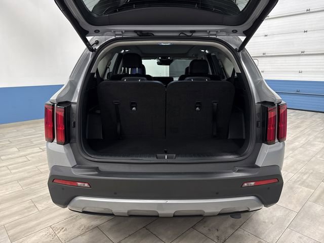 Used 2023 Kia Sorento SX Prestige image 15