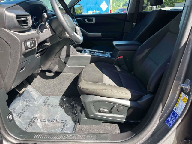 Used 2023 Ford Explorer XLT RWD image 31