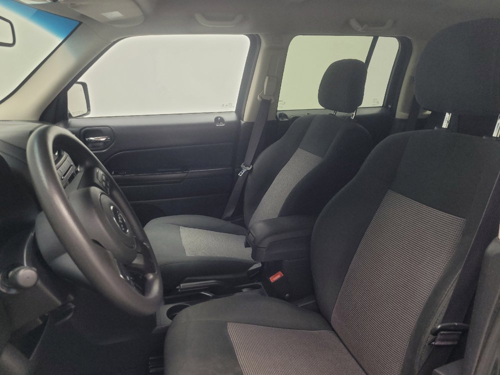 Used 2015 Jeep Patriot Sport w/ Power Value Group AWD/4WD image 17