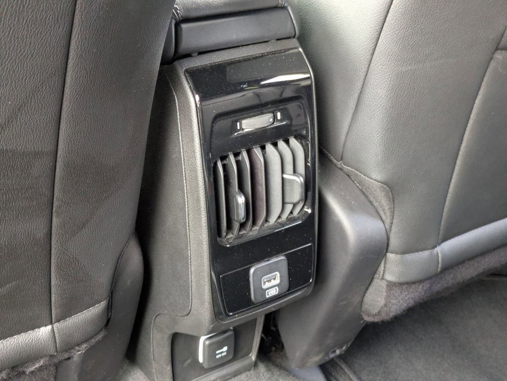 Used 2025 Jeep Compass Limited image 26