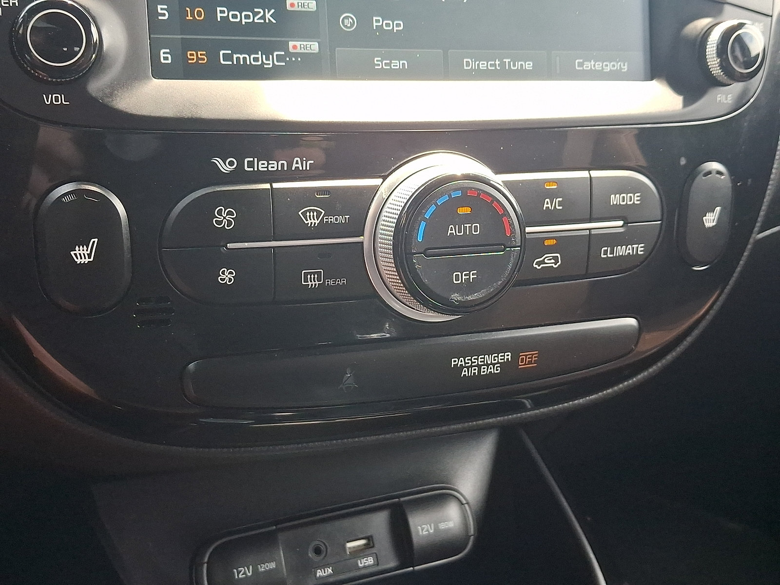 Used 2017 Kia Soul + FWD image 15