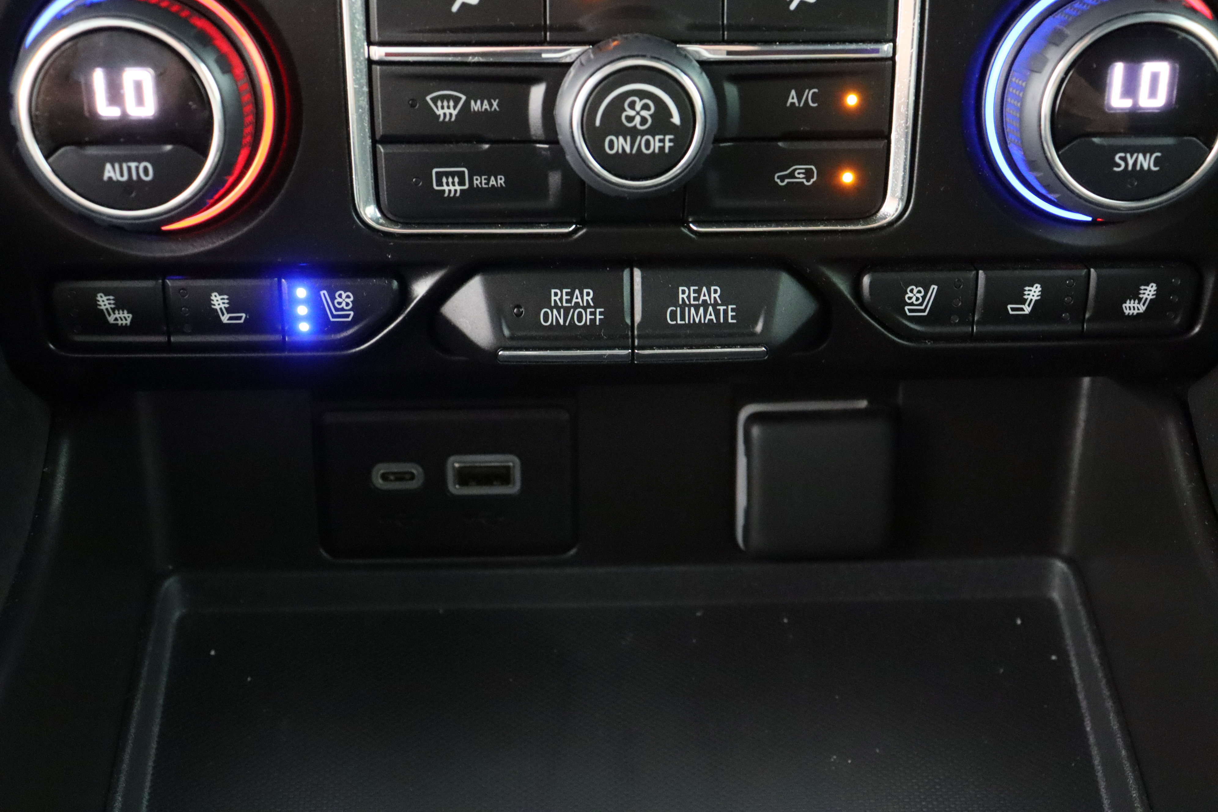 Used 2023 Chevrolet Tahoe Premier image 23