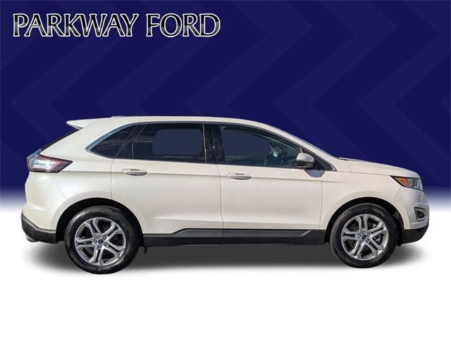 Used 2016 Ford Edge Titanium w/ Equipment Group 301A image 4