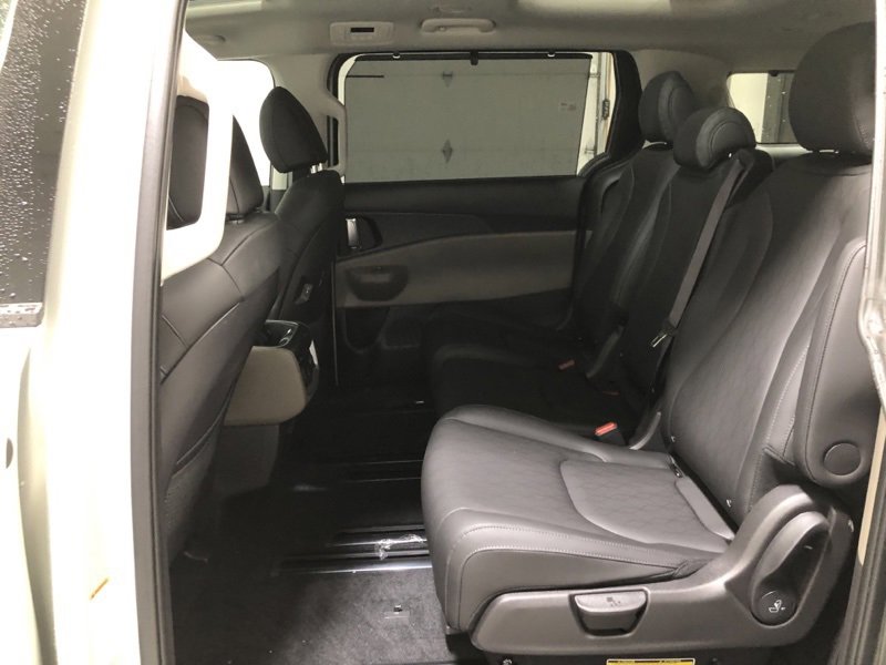New 2026 Kia Carnival SX image 19