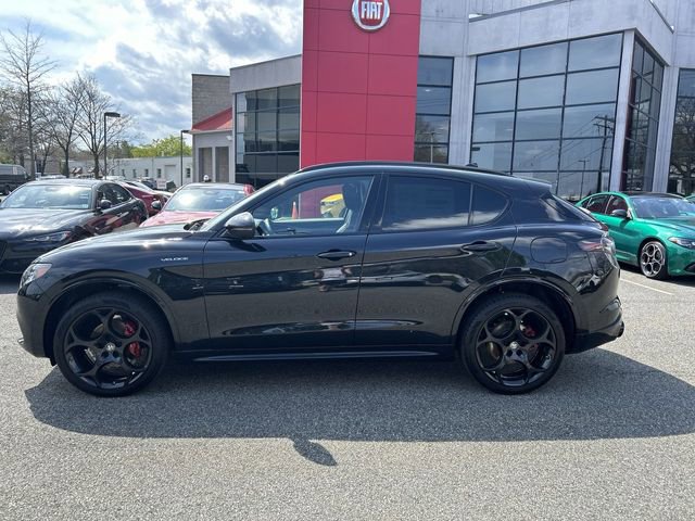 New 2026 Alfa Romeo Stelvio Sprint AWD/4WD image 5