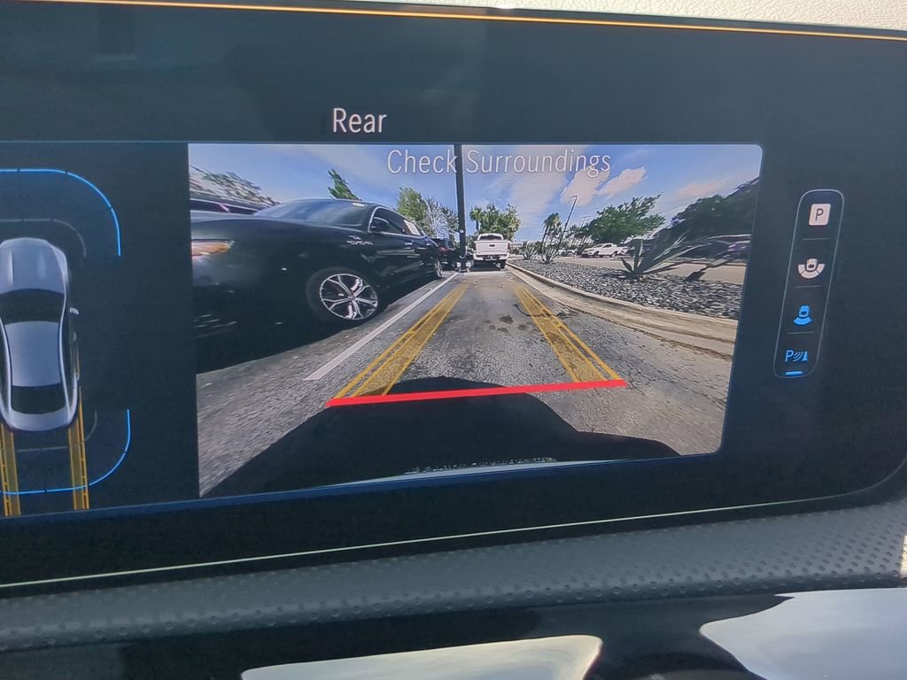 Used 2025 Mercedes-Benz CLA 250 image 7