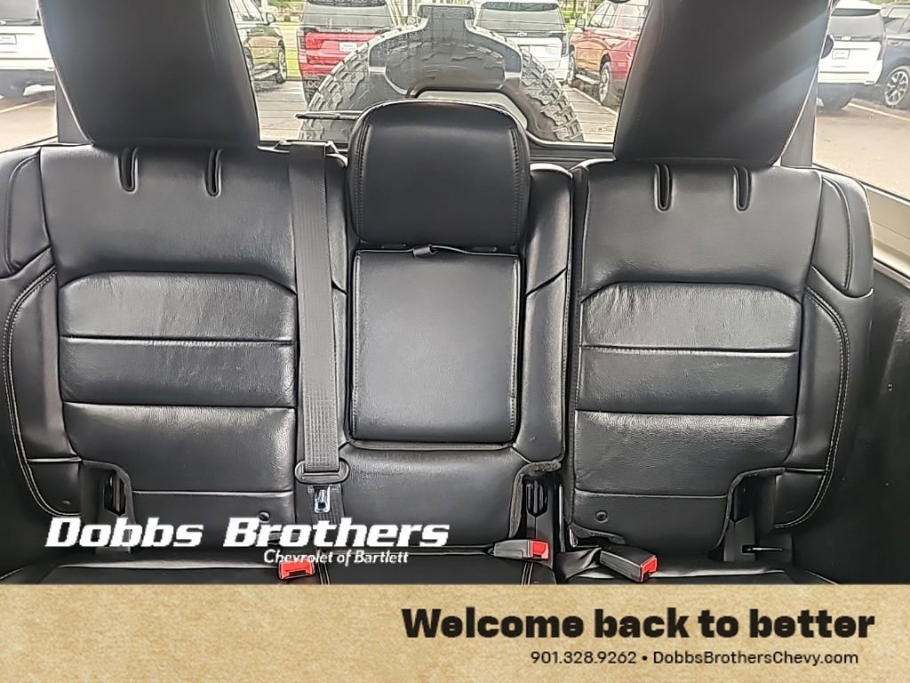 Used 2018 Jeep Wrangler Unlimited Sahara image 14