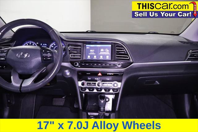 Used 2020 Hyundai Elantra Limited w/ Cargo Package (C1) FWD image 22
