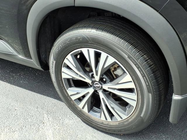 Used 2023 Nissan Rogue SV w/ SV Premium B Package FWD image 19