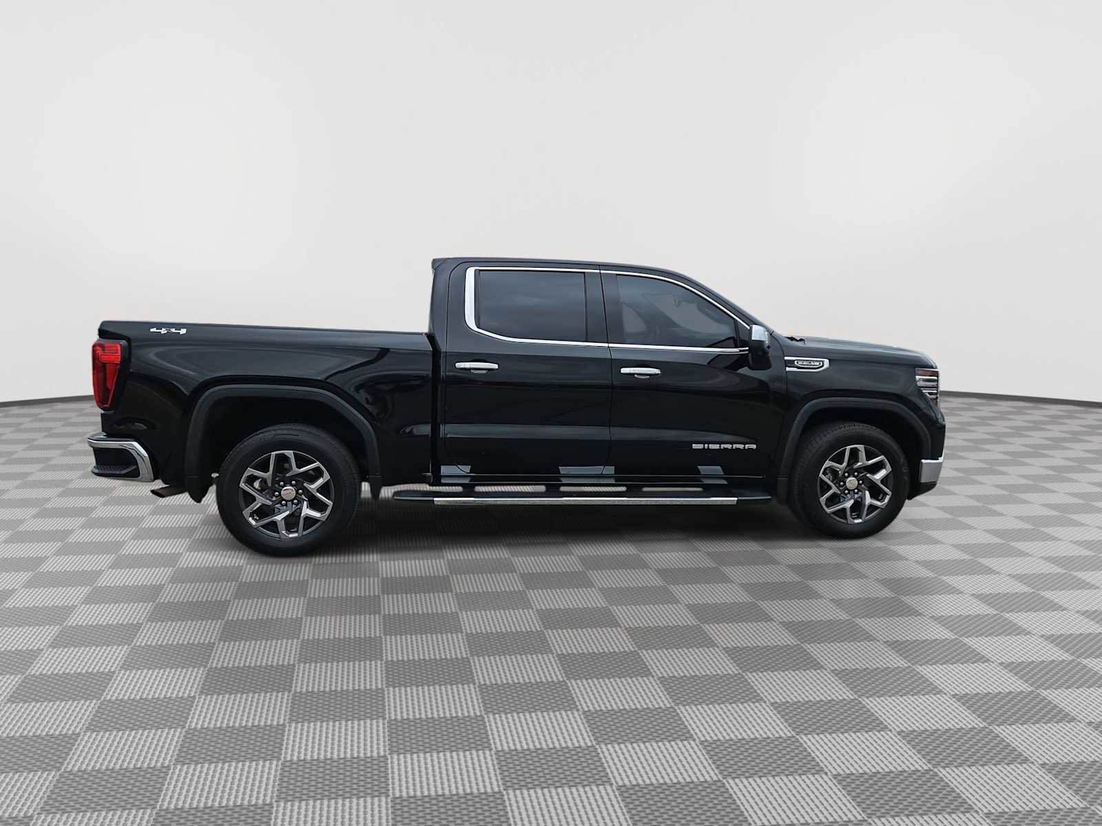 Certified 2023 GMC Sierra 1500 SLT w/ SLT Premium Package image 9