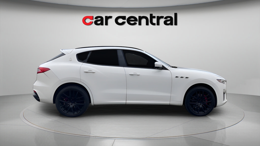 Used 2019 Maserati Levante GTS AWD/4WD image 6