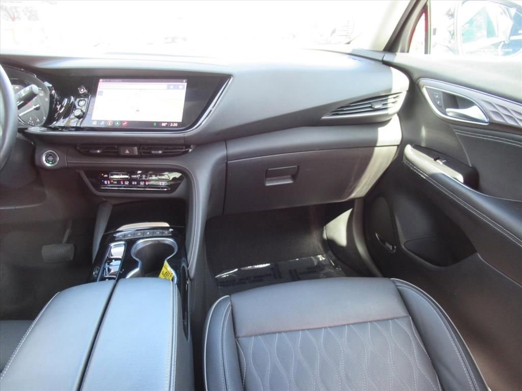 Used 2021 Buick Envision Avenir w/ Technology Package II image 12