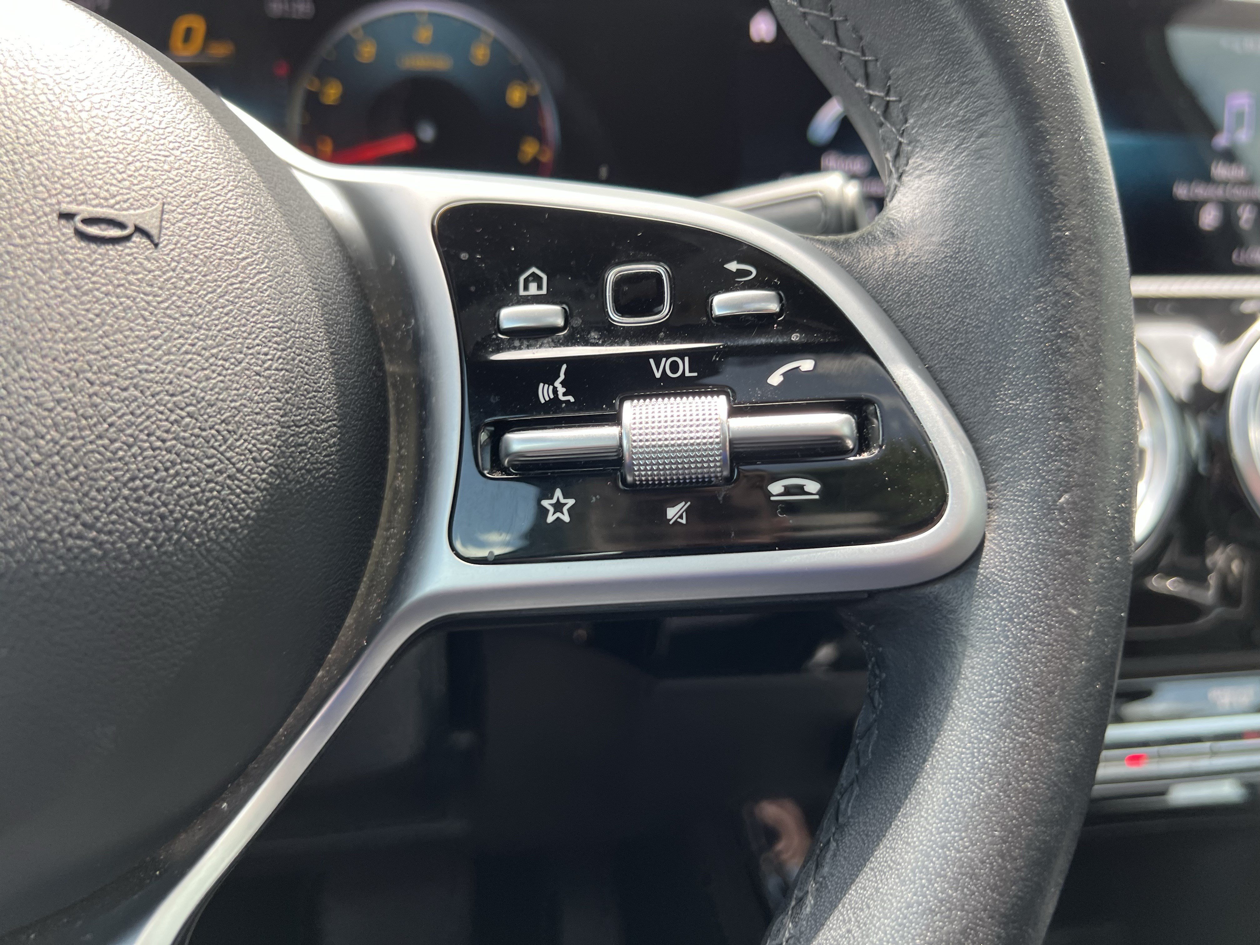 Certified 2020 Mercedes-Benz A 220 image 20