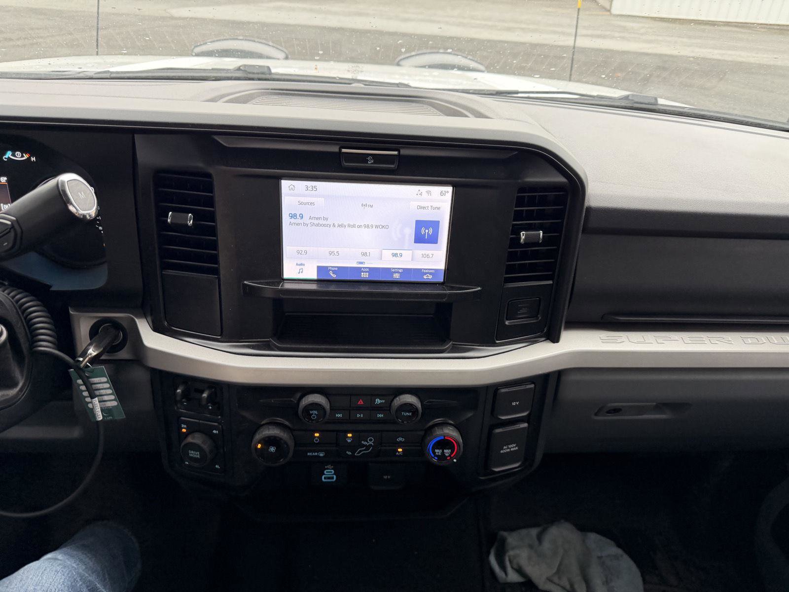 Used 2025 Ford F350 XLT w/ FX4 Off-Road Package AWD/4WD image 17