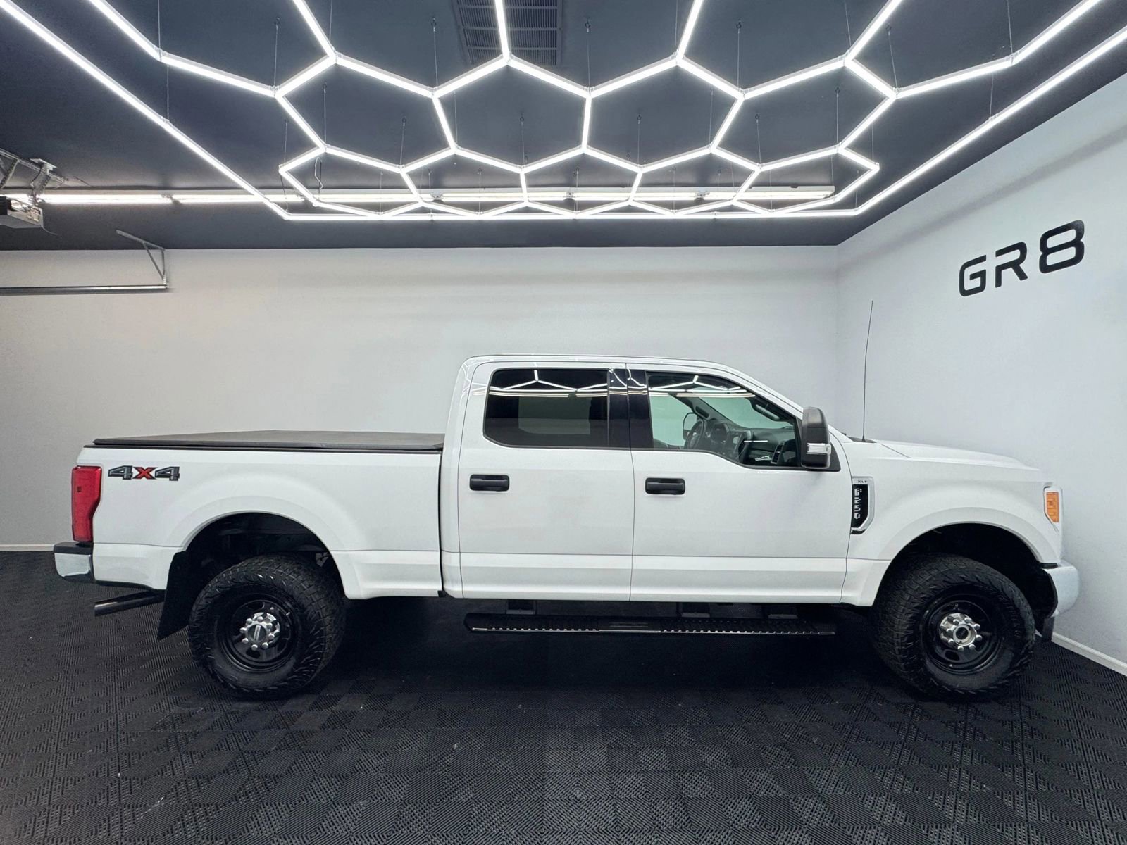 Used 2019 Ford F250 XLT image 9