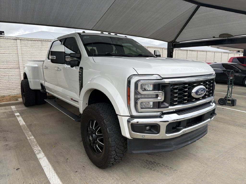 Used 2023 Ford F450 Lariat w/ Lariat Ultimate Package AWD/4WD image 2