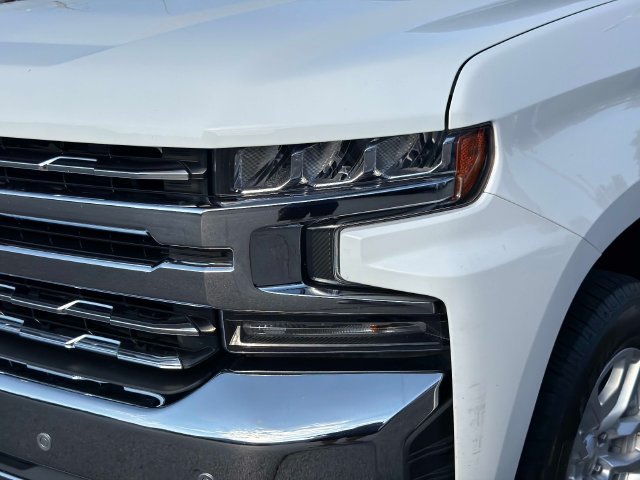 Used 2020 Chevrolet Silverado 1500 LTZ w/ LTZ Convenience Package AWD/4WD image 9