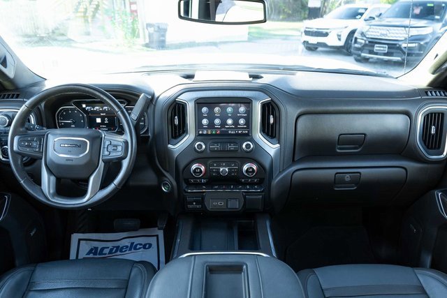 Used 2022 GMC Sierra 1500 Denali w/ Denali Premium Package image 15