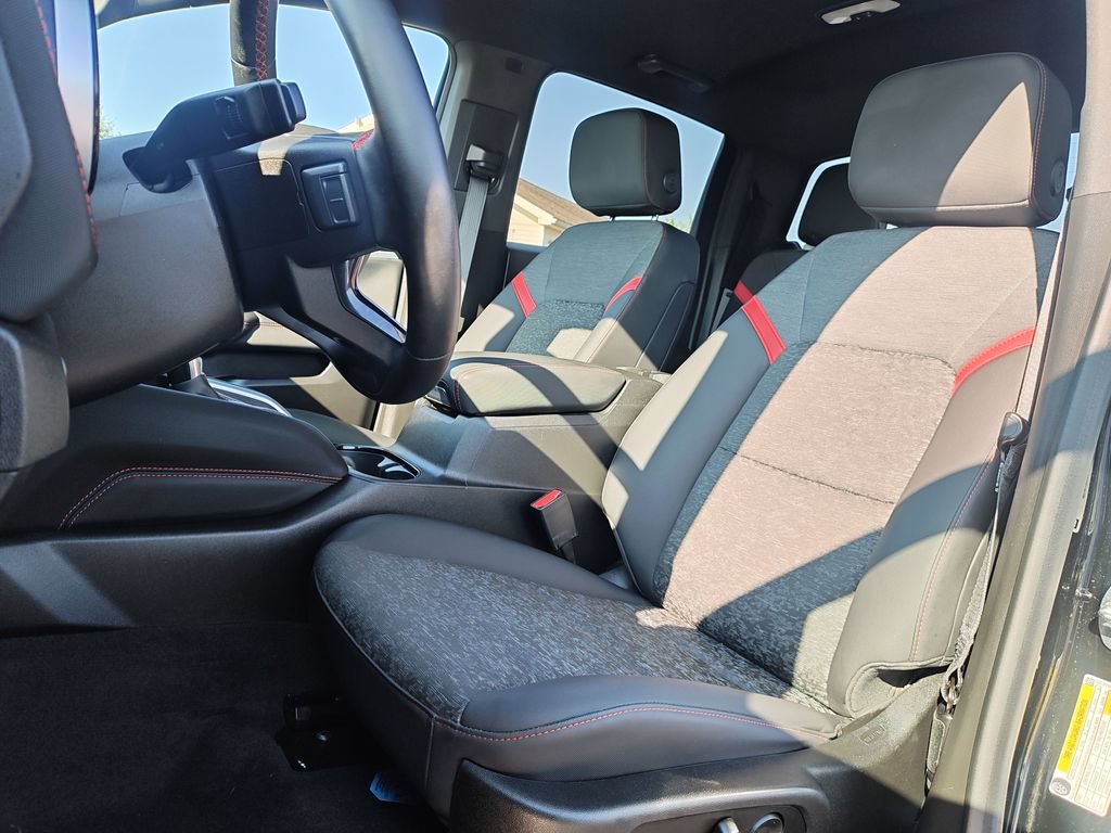 Used 2023 Chevrolet Colorado Z71 w/ Z71 Convenience Package 2 AWD/4WD image 13