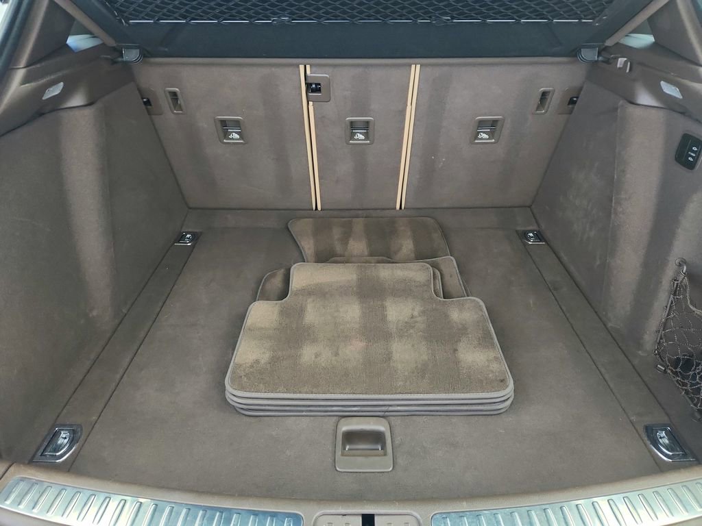 Used 2017 Porsche Macan GTS AWD/4WD image 31