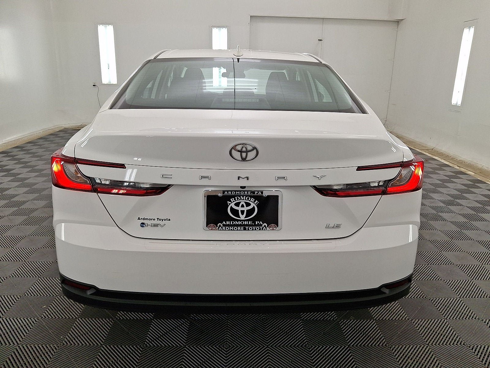 Used 2025 Toyota Camry LE FWD image 14