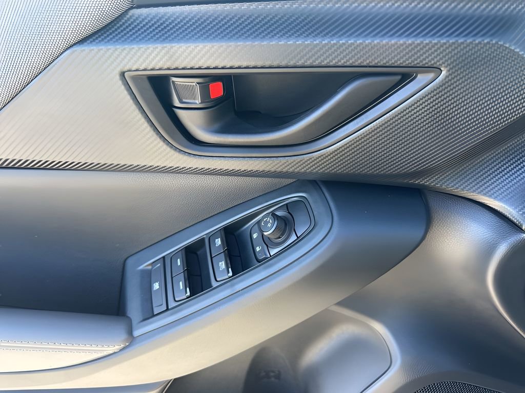 Used 2024 Subaru Crosstrek 2.0i Premium image 25