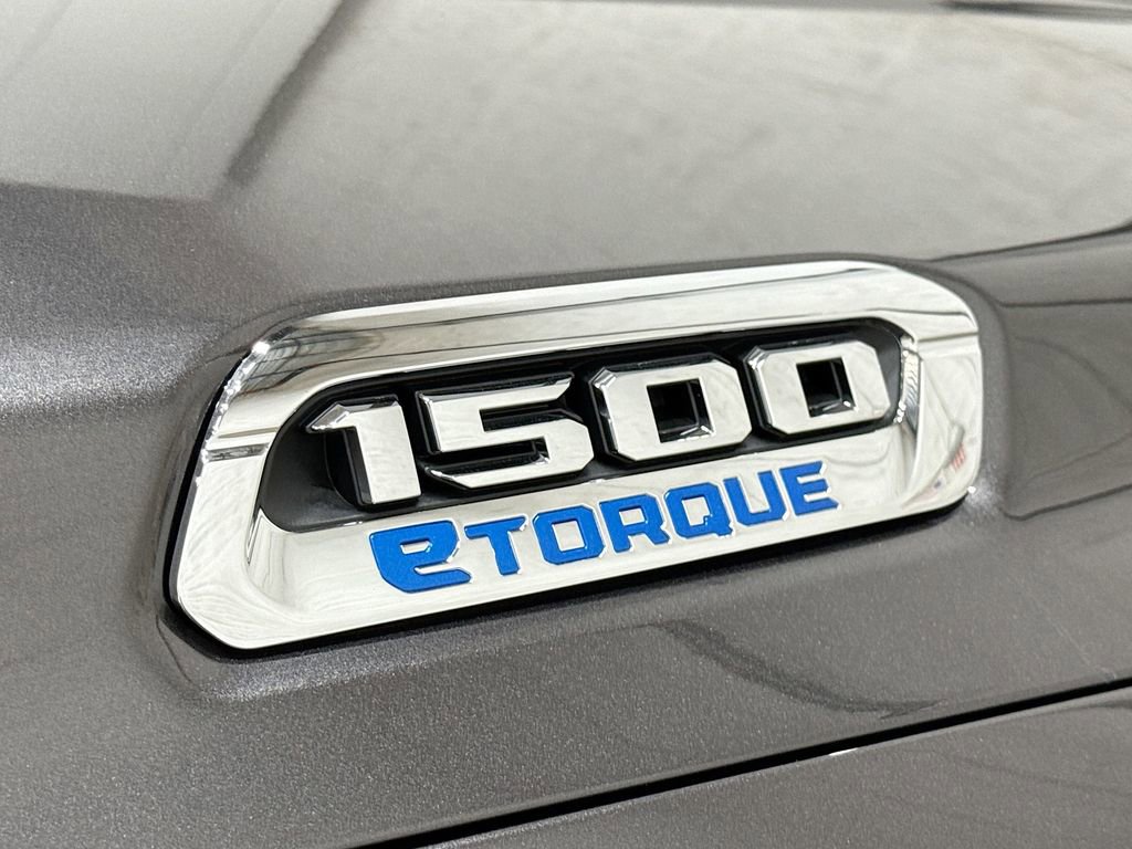 New 2026 RAM 1500 4x4 Crew Cab image 47