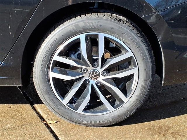 New 2026 Volkswagen Jetta SE image 6