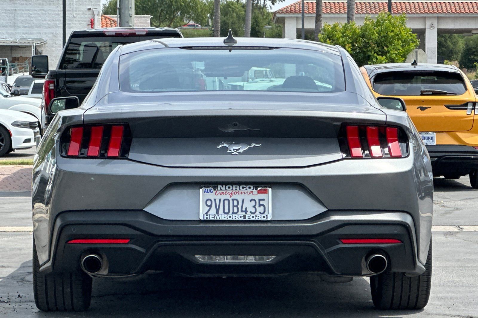 Used 2025 Ford Mustang Coupe image 5