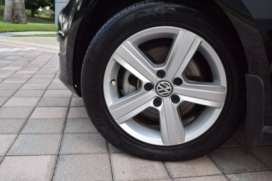 Used 2015 Volkswagen Golf TDI S FWD image 81