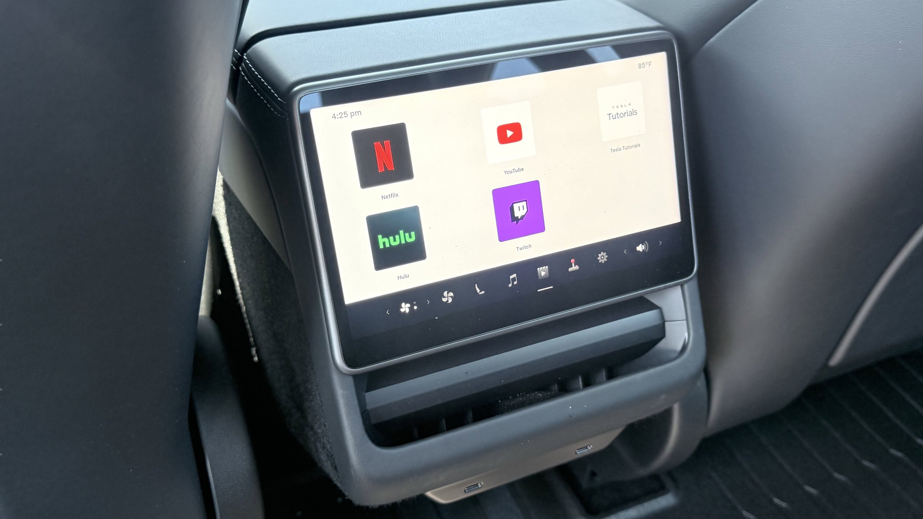 Used 2025 Tesla Model 3 RWD image 49