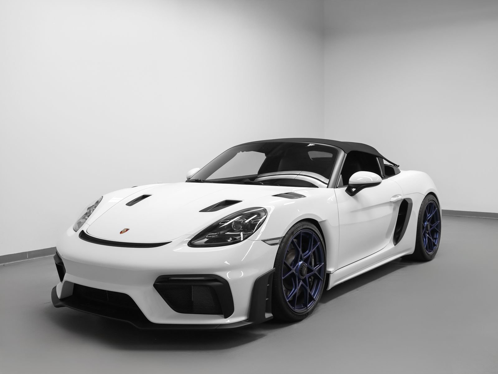 Certified 2025 Porsche 718 Boxster Spyder RS w/ Light Design Package RWD image 8