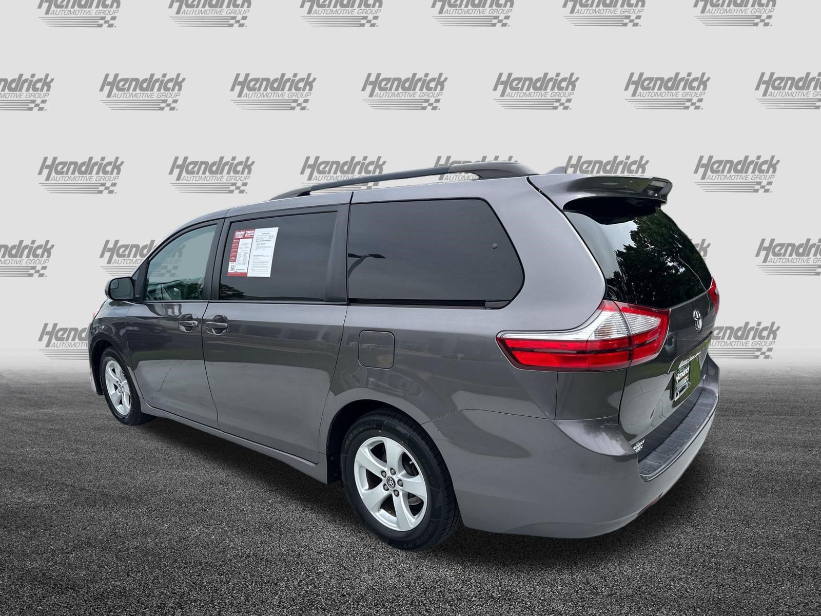 Used 2018 Toyota Sienna LE FWD image 8