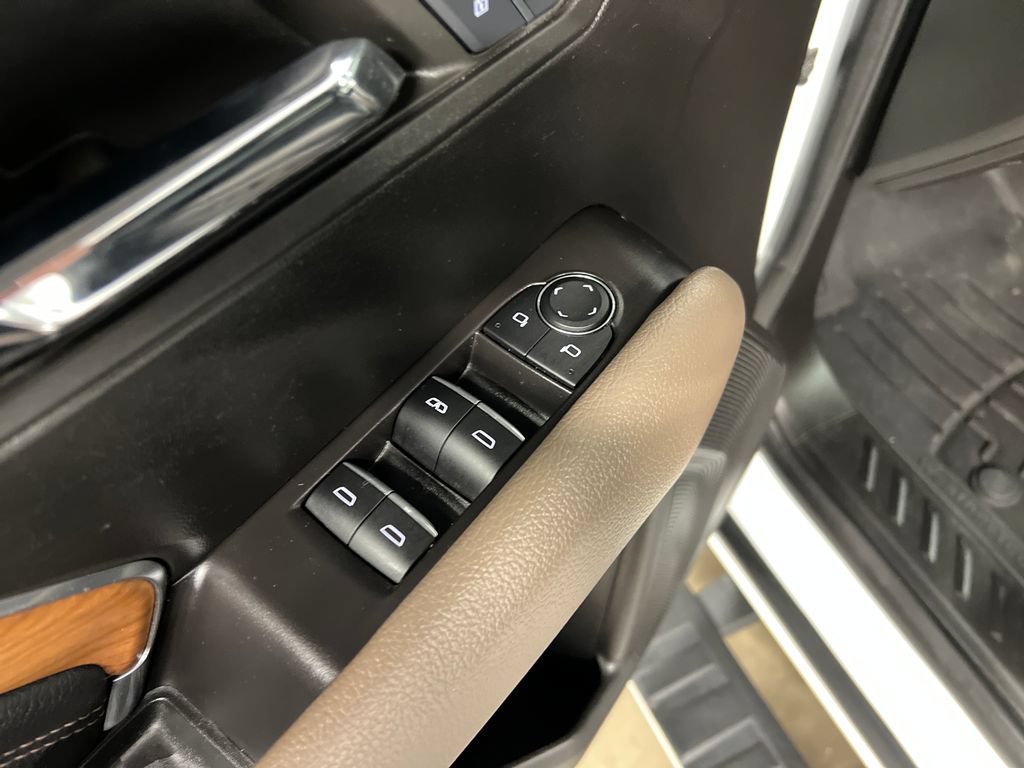 Certified 2024 GMC Canyon Denali AWD/4WD image 16