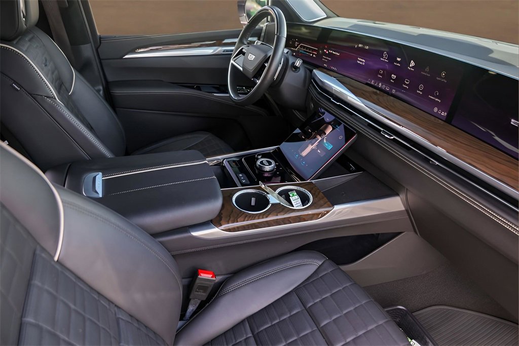 Certified 2025 Cadillac Escalade Sport Platinum image 31