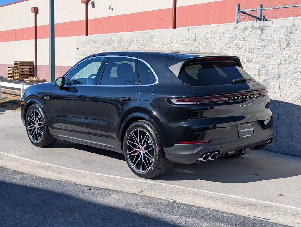 New 2026 Porsche Cayenne S AWD/4WD image 3