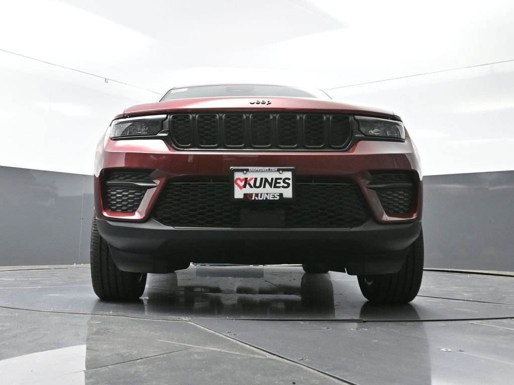 New 2025 Jeep Grand Cherokee Altitude w/ Trailer Tow Package image 49