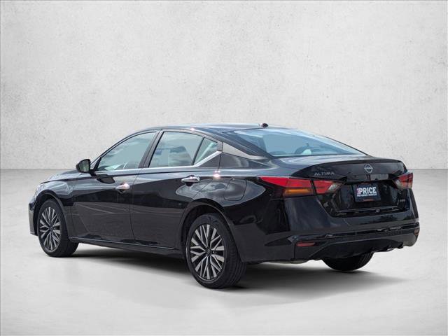 Used 2025 Nissan Altima 2.5 SV AWD/4WD image 7