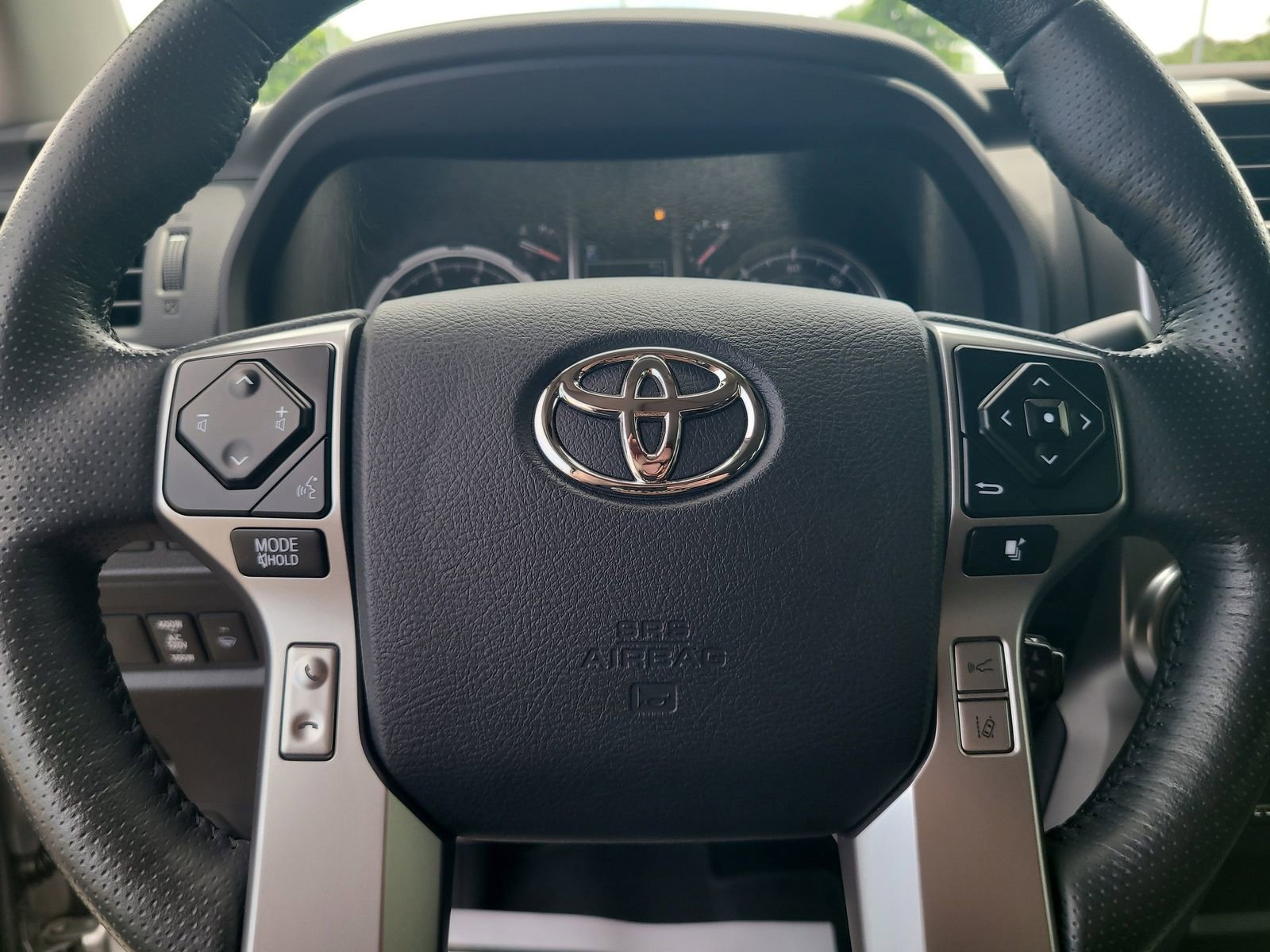 Used 2024 Toyota 4Runner Limited RWD image 13