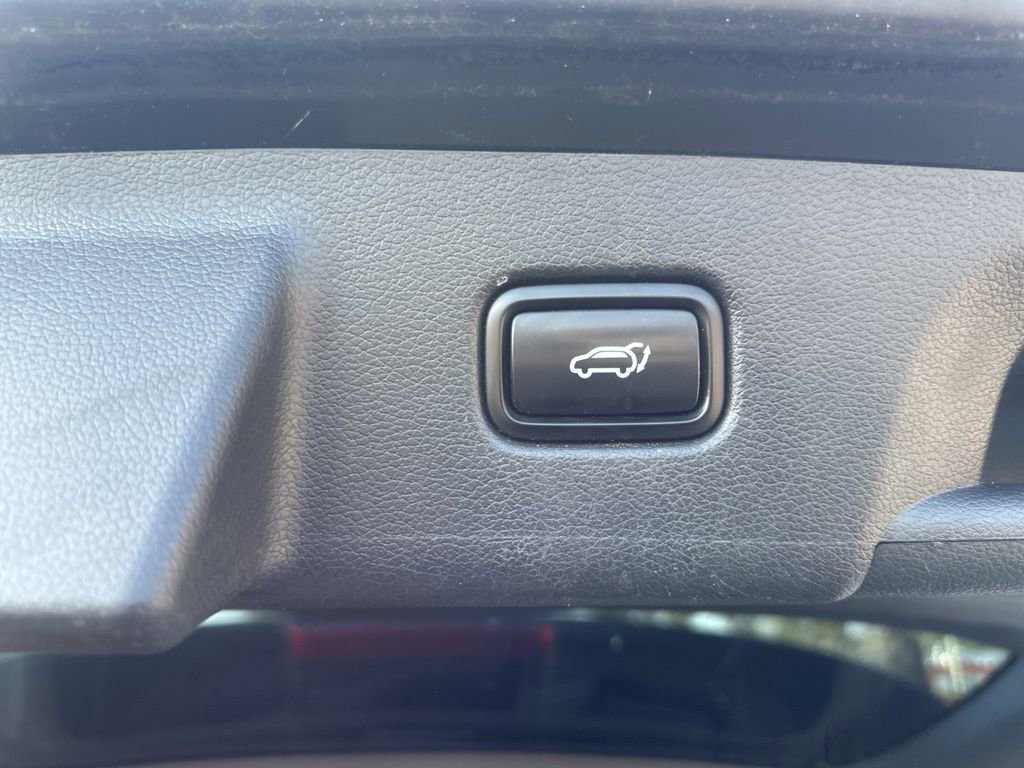 Used 2022 Hyundai Palisade SEL w/ 8P Bench Seat Package image 23